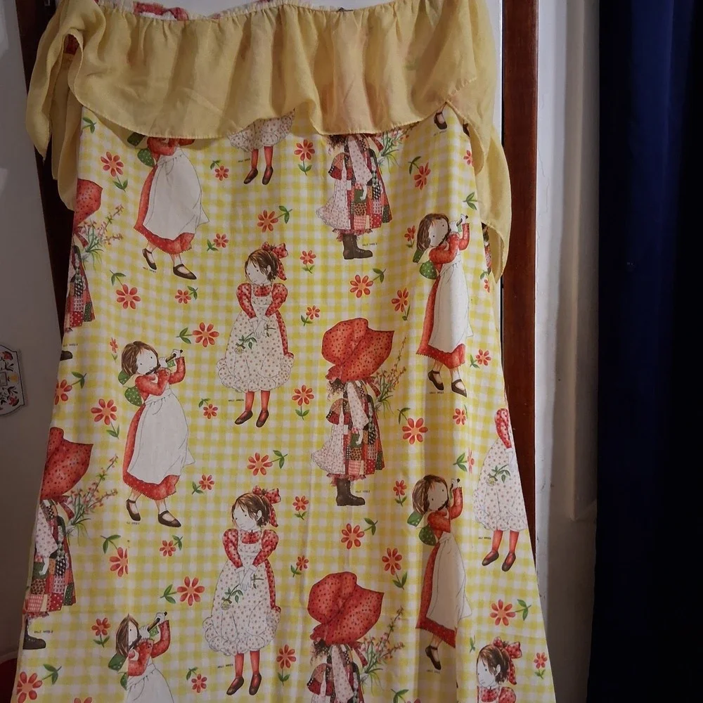 Vintage 1970's Holly Hobbie Thin Style Bedspread Twin Cottagecore Yellow Red AOP